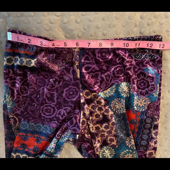 SOLD Psychedelic Velvet Bells - Picture 8 of 10